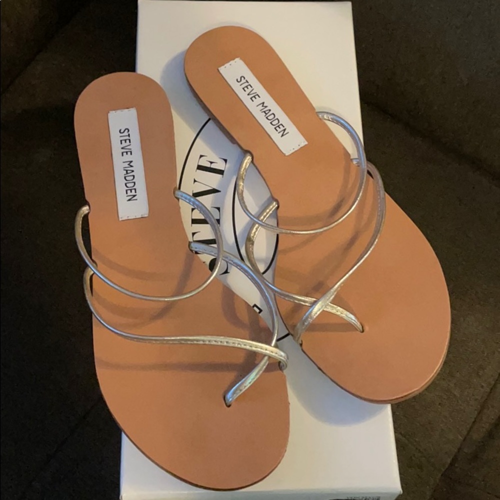 Steve Madden gold leaf sandals